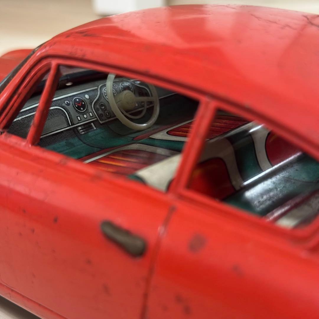 【古いブリキの自動車】ASTOM MARTIN DB6 アサヒ玩具 007