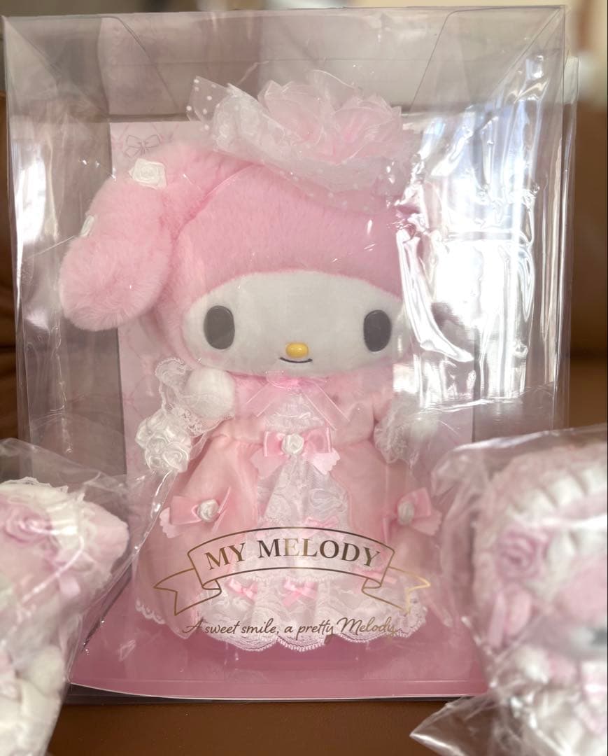 レディマイメロディ　ぬいぐるみ　ホワイトフリル　マスコット　マイメロ　ピアノ