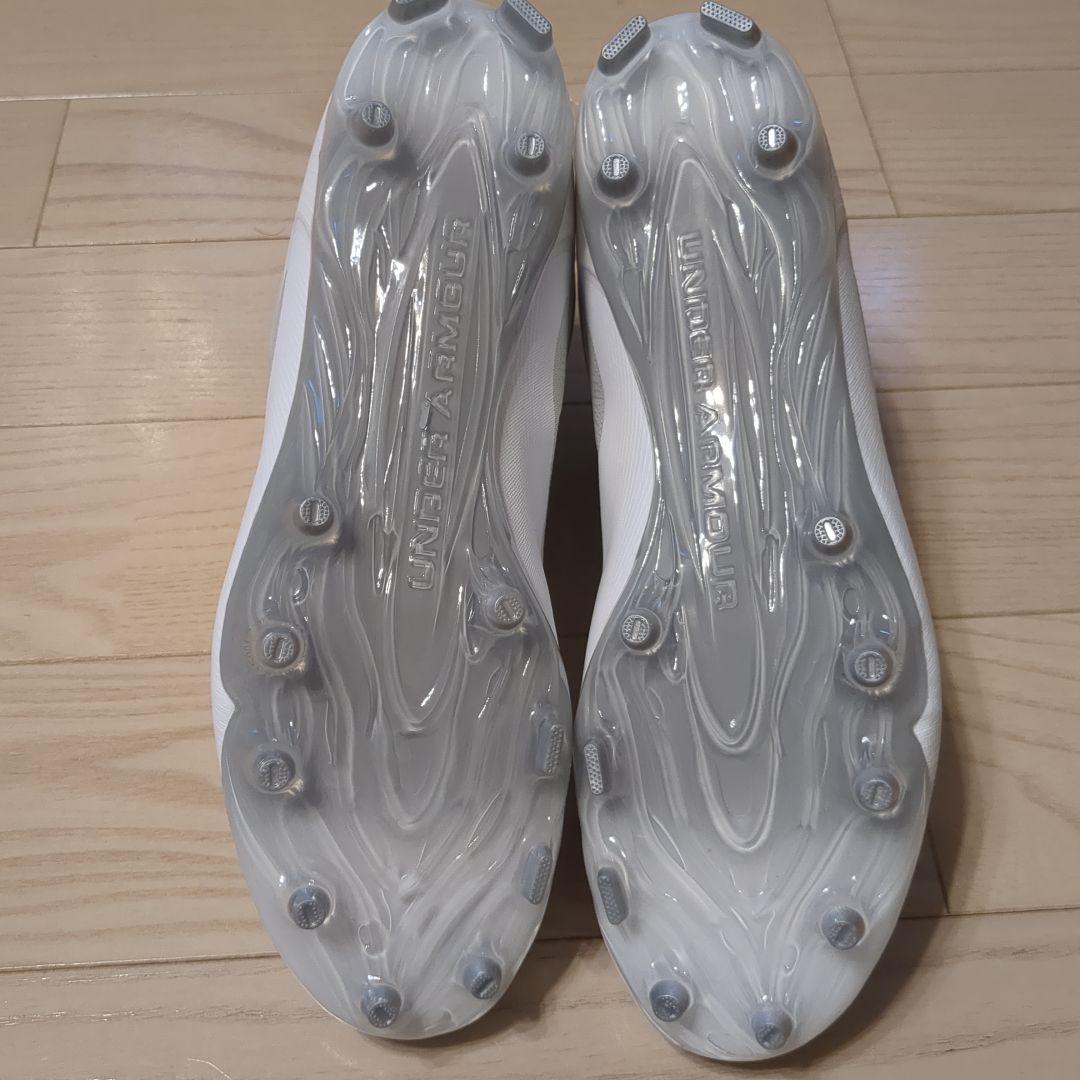 28.5cm　アメフト　スパイク　アンダーアーマー　白