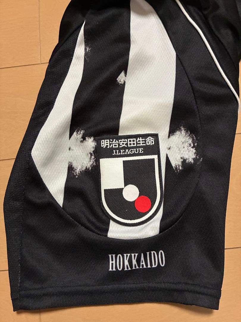 コンサドーレ札幌 Mizuno 黒シャツ