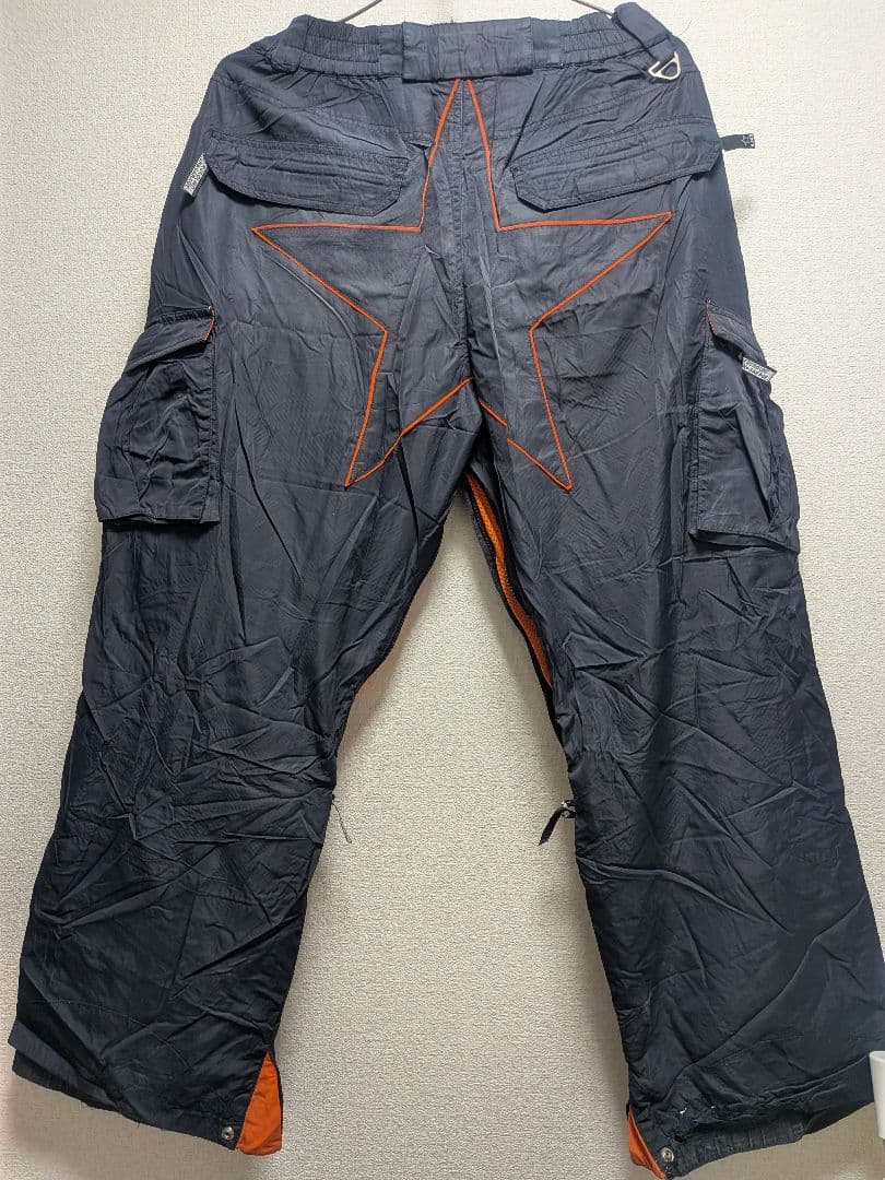 ブラック キルティングジャケット フード付き