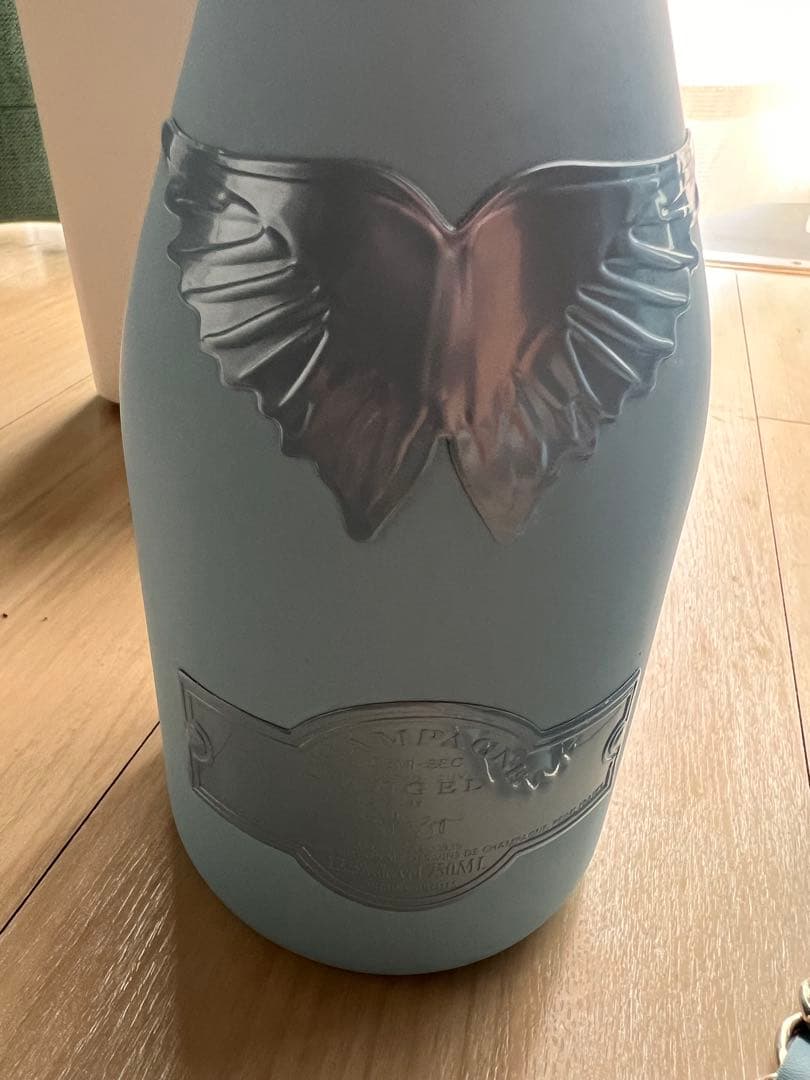 エンジェル　シャンパン　ドゥミセック　空箱、空瓶3本セット