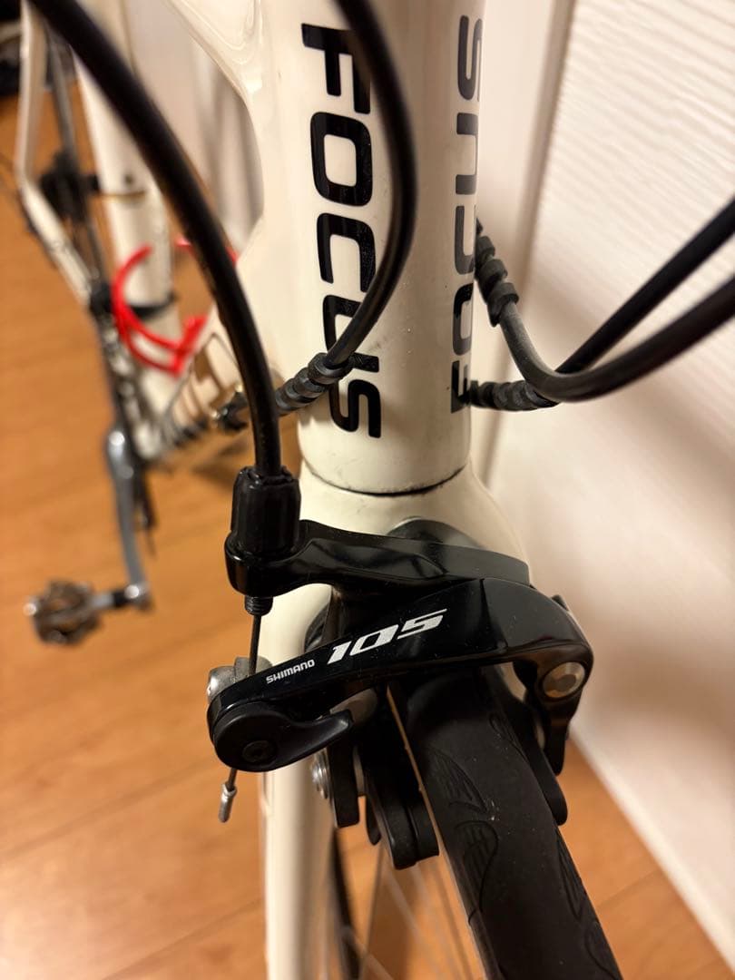 FOCUS CAYOロードバイク