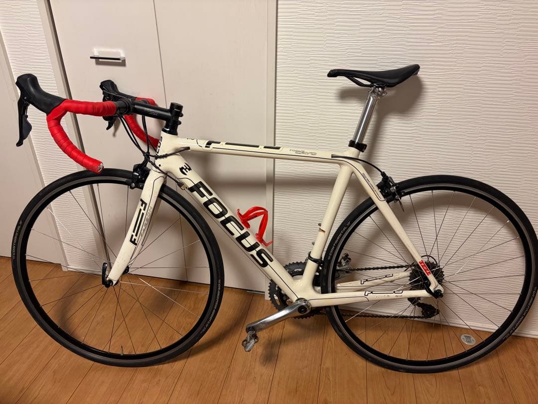 FOCUS CAYOロードバイク