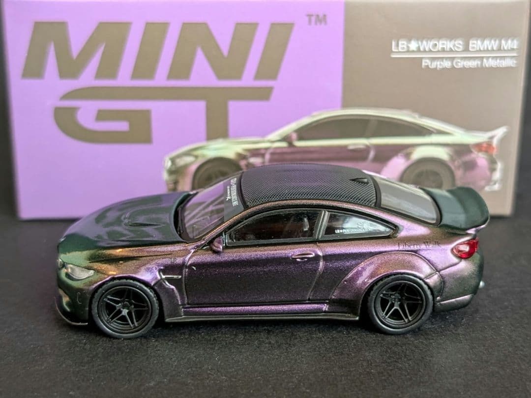 MINI GT 1/64 LBWK  M4 パープルグリーンメタリック