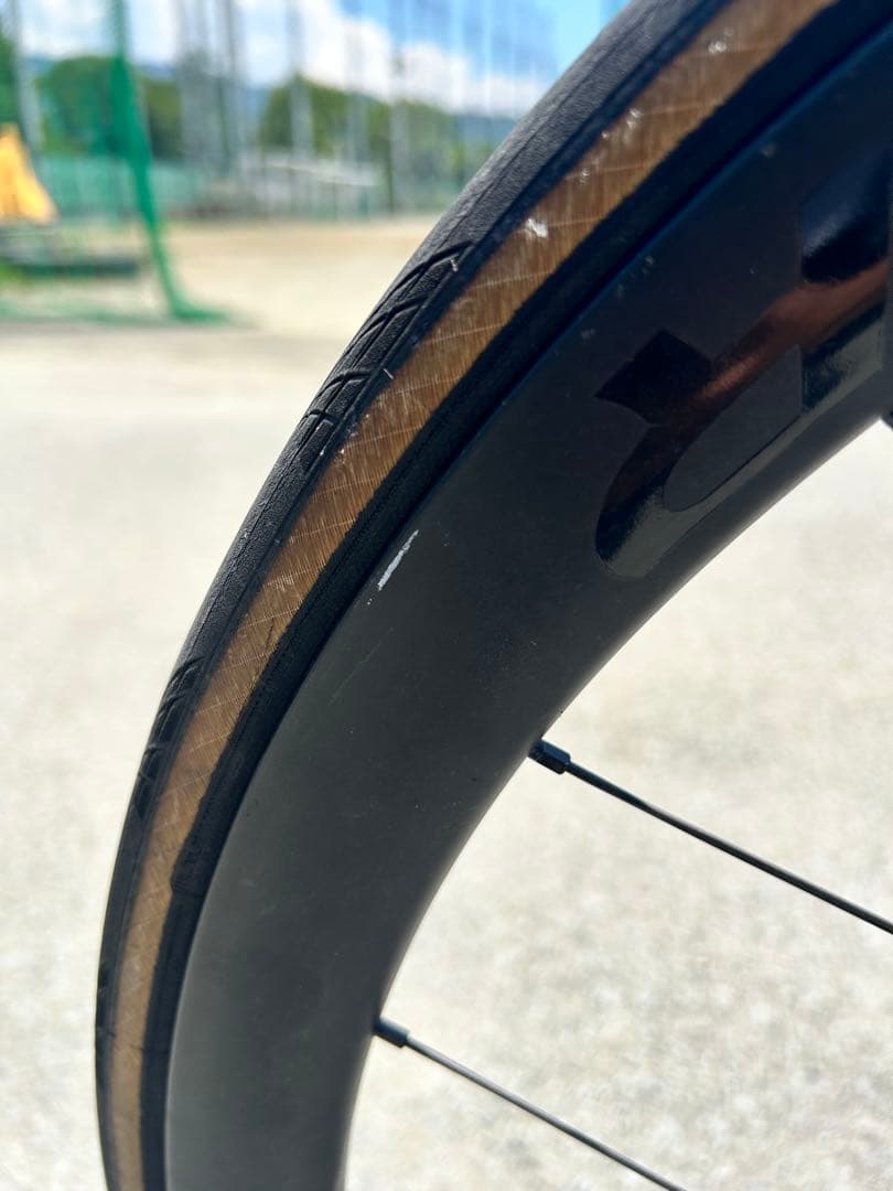 Bontrager aeolus pro37 クリンチャー　ディスクホイール