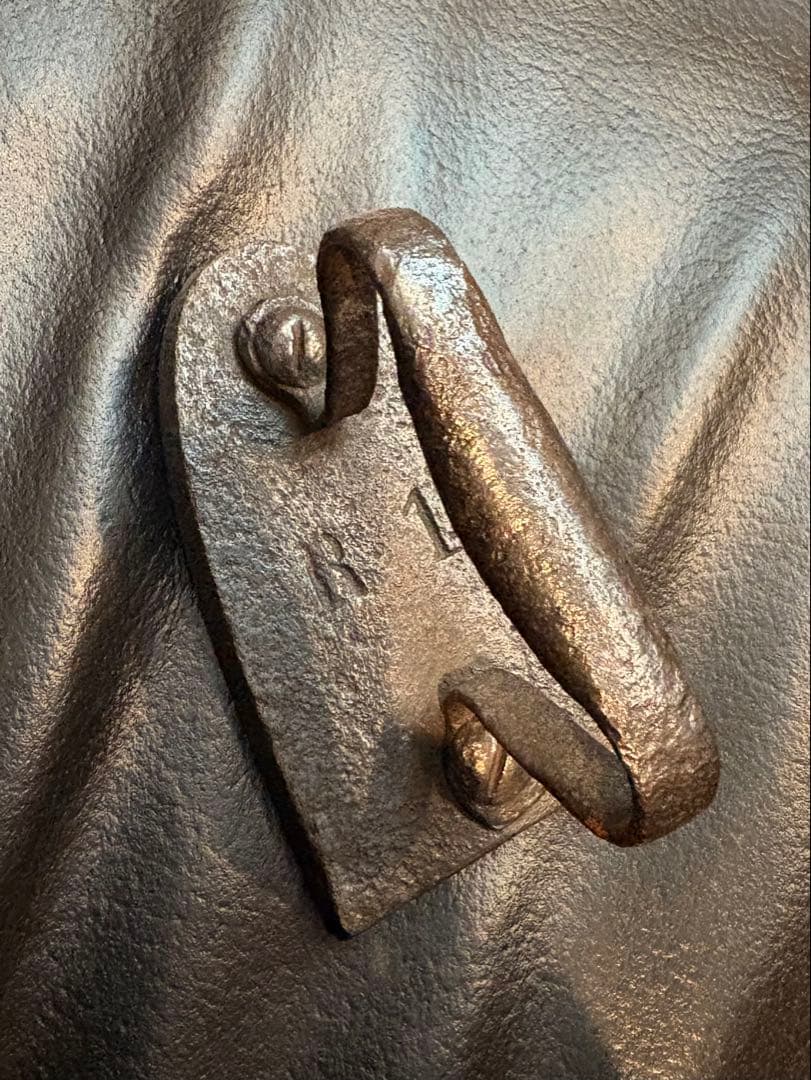 イギリスアンティーク　鉄製アイロン