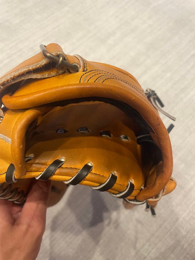 ミツワタイガー　軟式グローブ