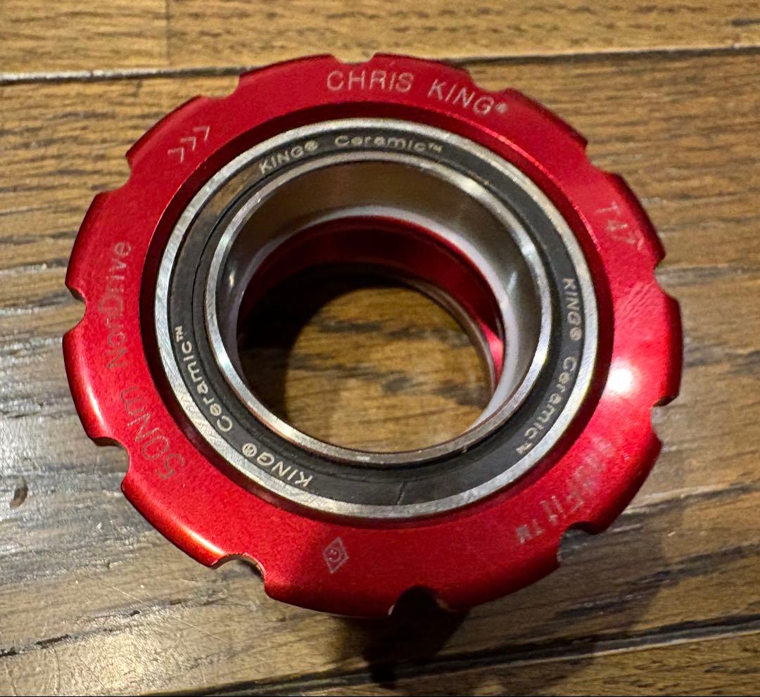 CHRIS KING Thread Fit T47 24iボトムブラケット