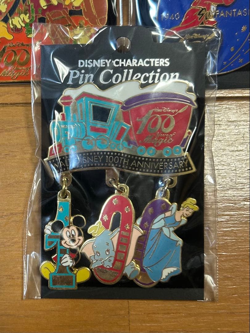 ディズニー 100周年 ピンバッチ 13個セット