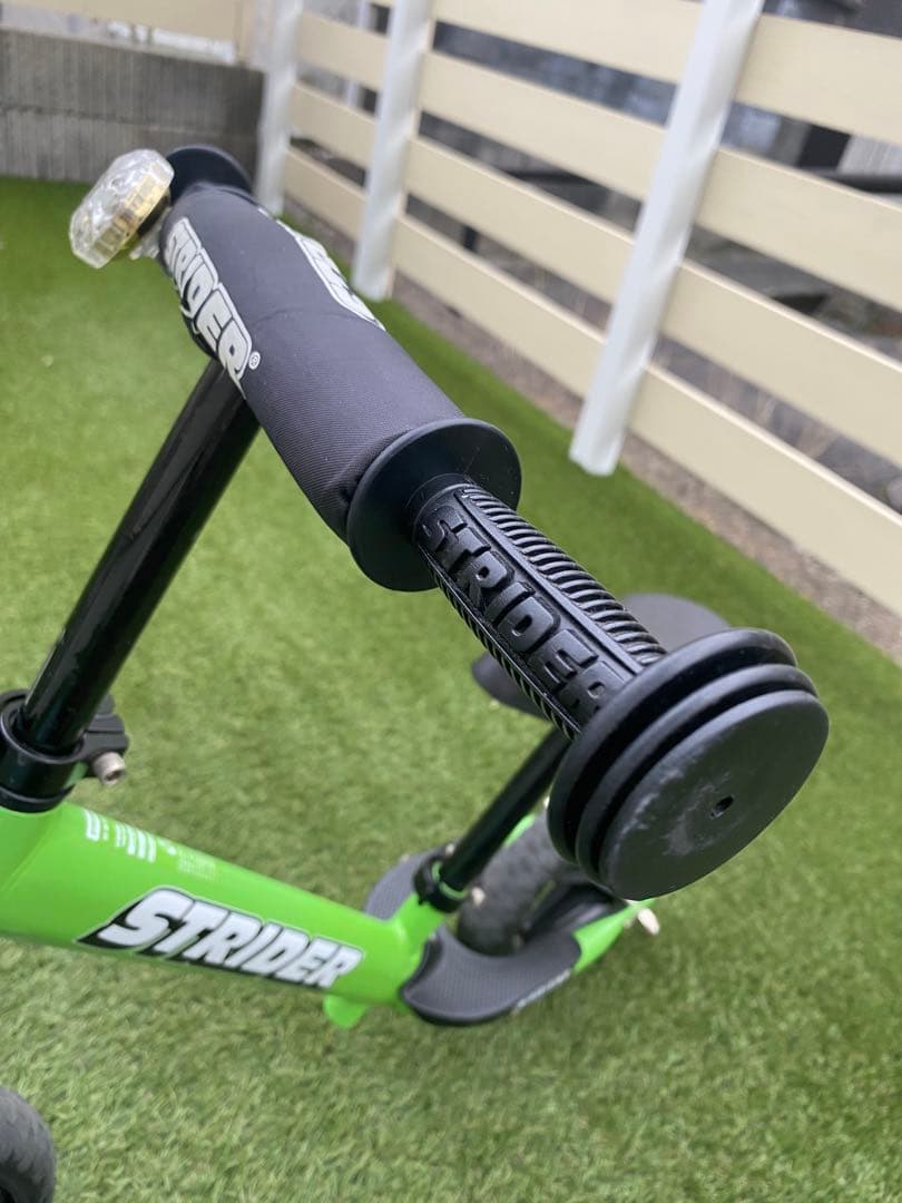 ストライダースポーツプロ＆プロテクター＆ヘルメット＆スタンド＆ベル　5点セット