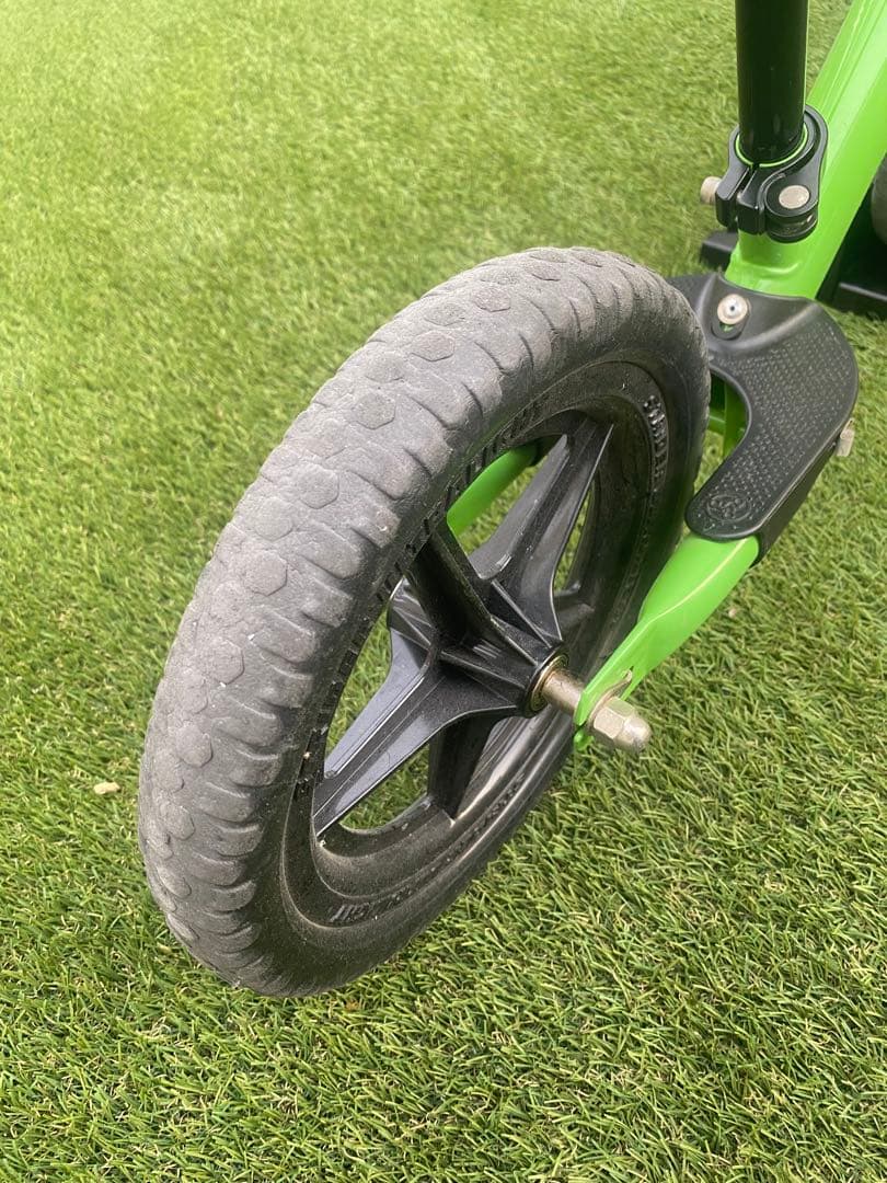 ストライダースポーツプロ＆プロテクター＆ヘルメット＆スタンド＆ベル　5点セット