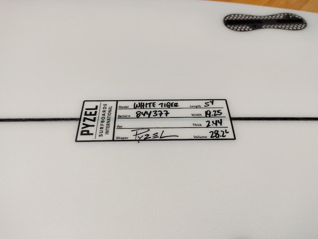 5*4様 【手渡し限定】PYZEL WHITE TIGER 5’4 ★超美品★