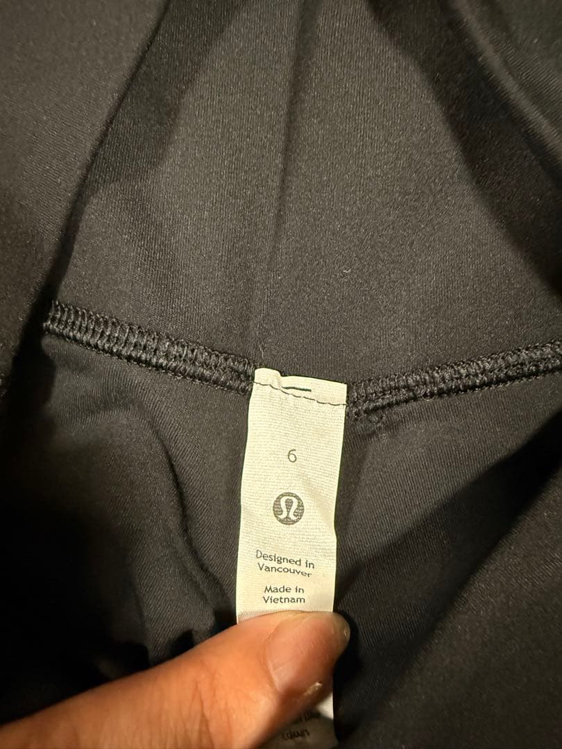 ルルレモン 新品未使用　アラインハイライズパンツ ブラック　サイズ6