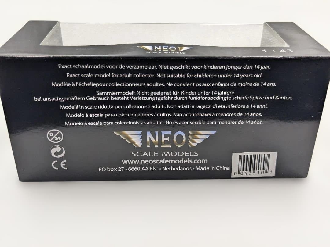 NEO　Dodge　monaco　ダッジ　モナコ　ミニカー　1／43