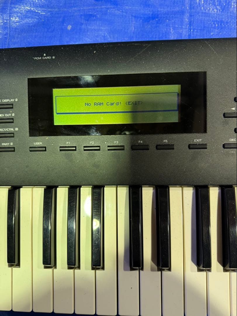 ka5 ローランド D-70 AB97109 シンセサイザー キーボード