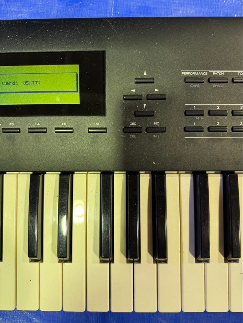 ka5 ローランド D-70 AB97109 シンセサイザー キーボード