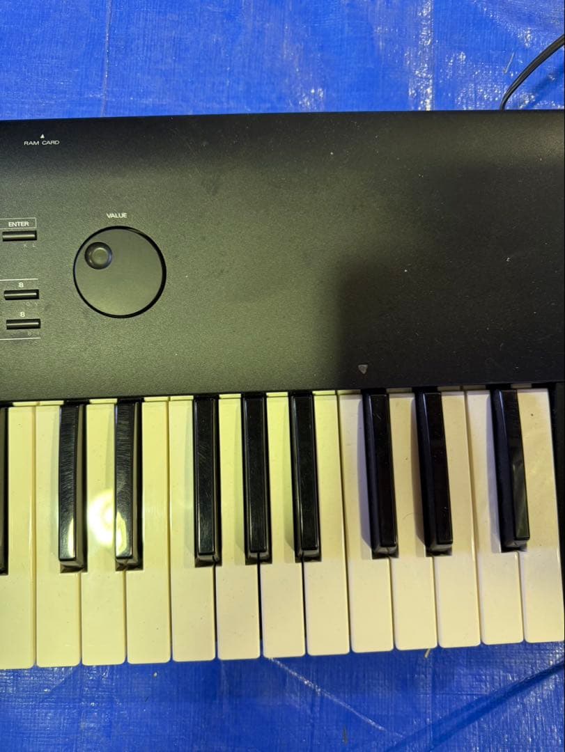 ka5 ローランド D-70 AB97109 シンセサイザー キーボード