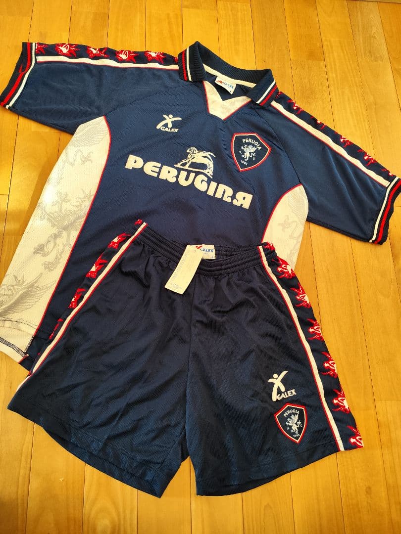 ペルージャ①　セリエＡ　イタリア　中田　日本代表　上下セット