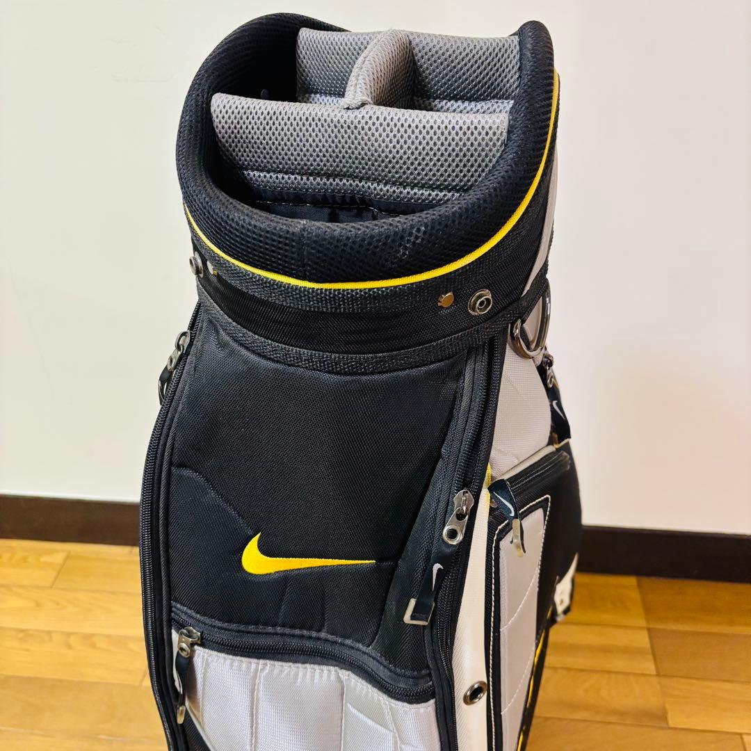 【希少品】NIKE ゴルフ　キャディバッグ　送料込み