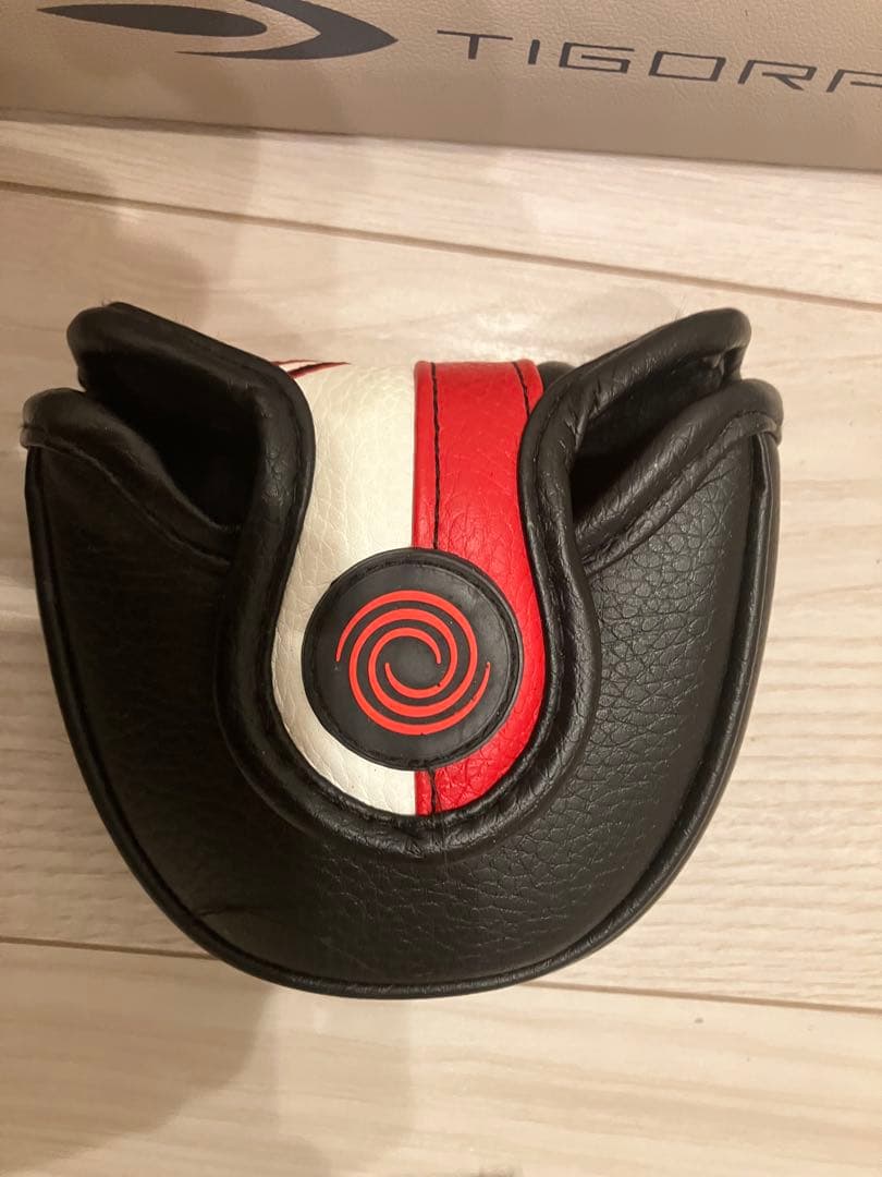 Odyssey White Hot OG V-Line パター　34インチ