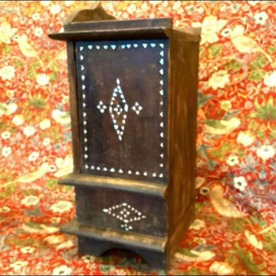 象嵌細工 トカゲ彫刻扉付き四段小引き出し アンティーク アクセサリーケース