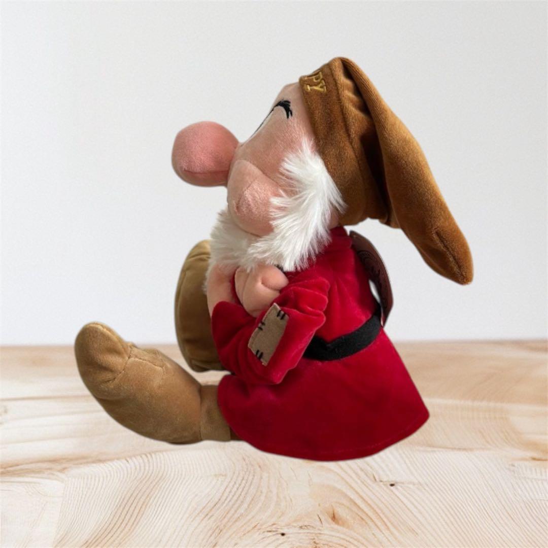 【希少】おこりんぼ　白雪姫　カリフォルニアアドベンチャー　アメリカ限定