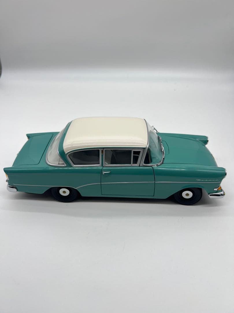 No434ミニカー1/18箱ありOPEL REKORD P1 1958