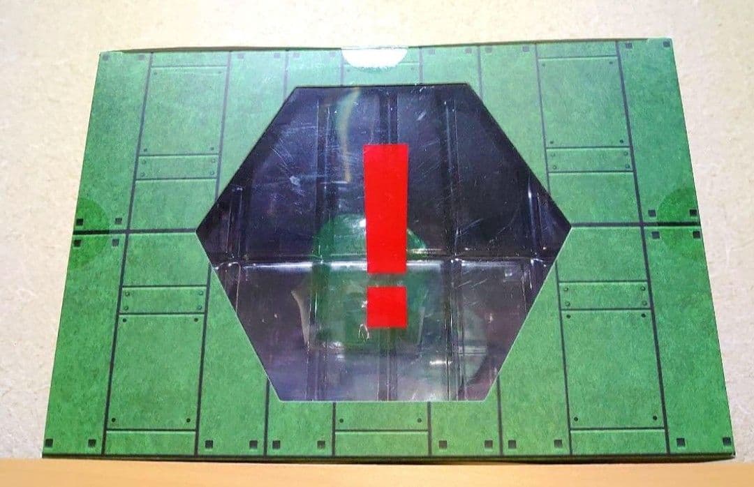 メタルギア ソリッド ソリッド・スネーク SD 8インチ スタチュー フィギュア