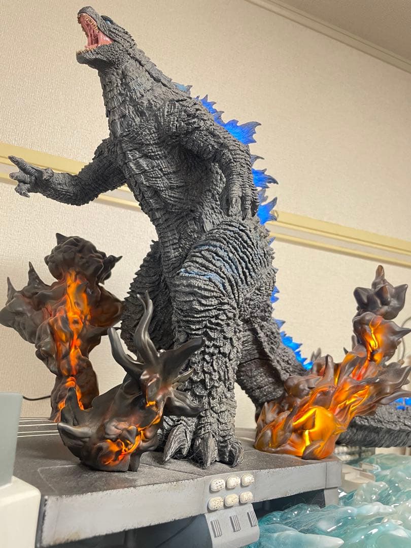 半額以下 ゴジラ2021 ワンダーフィギュア スタースペース 一部破損 外箱なし