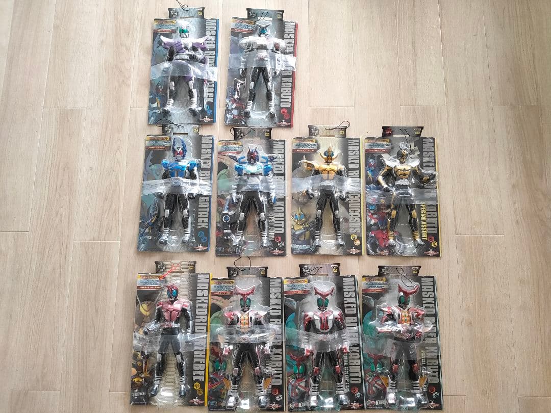 仮面ライダーカブトインブリスタービックサイズフィギュア非売品10体
