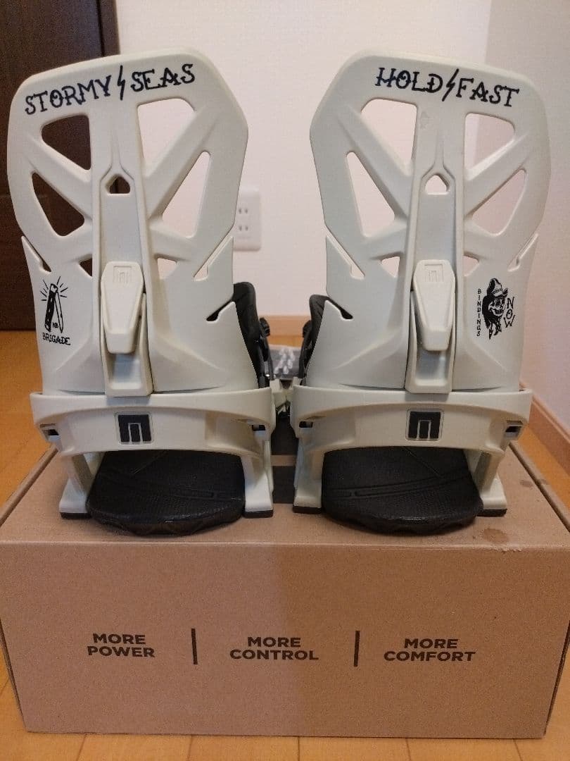 【美品】 NOW BRIGADE バインディング Mサイズ(25〜28.5㎝)