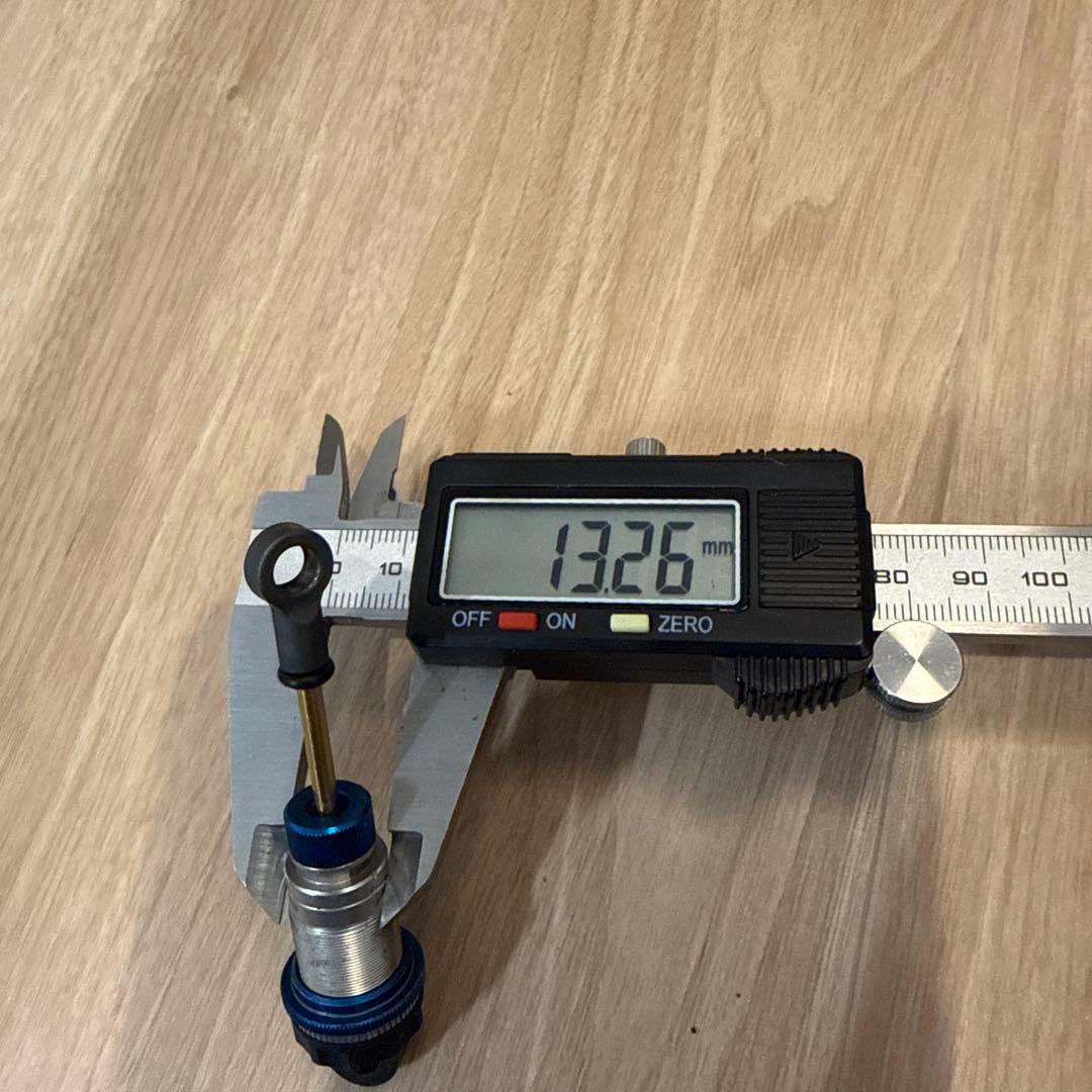 アソシ　Associated ショック4個セット b74.1 12ミリ