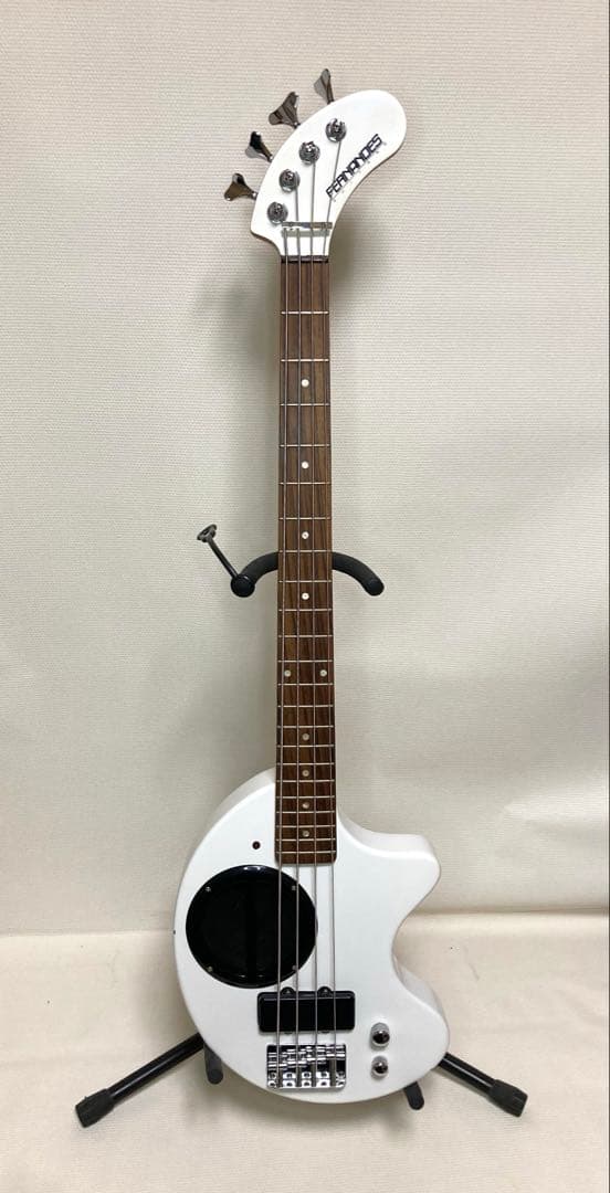 FERNANDES ZO-3 BASS ホワイト アンプ内蔵 ショートスケール