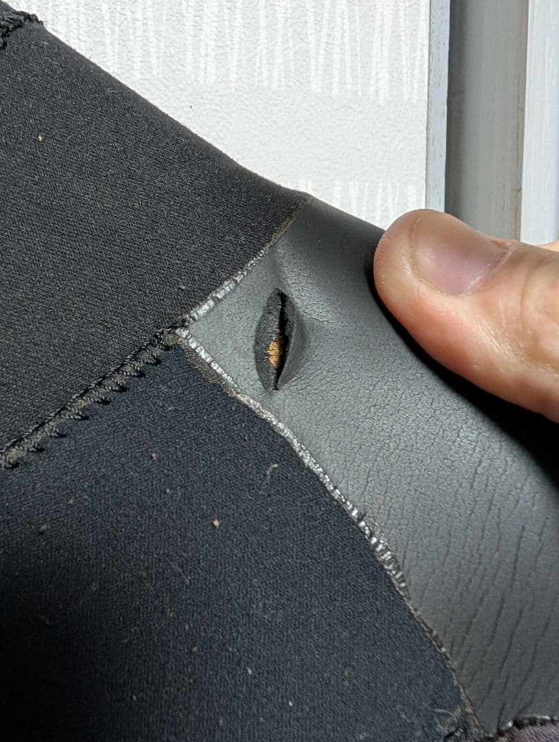 WEST セミドライウェットスーツ ブラック/ブルー　MLサイズ