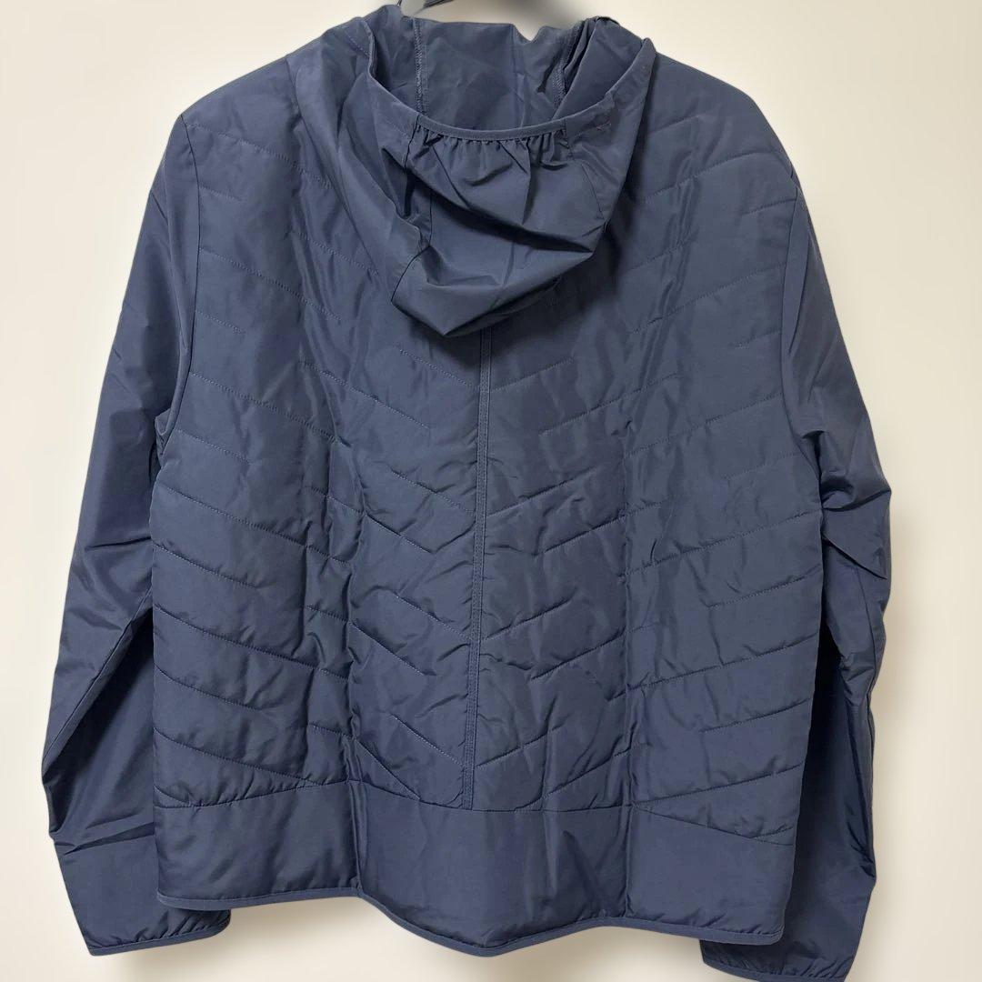 Nike ナイキ　ランニングウェア・ランニングジャケット　新品　メンズM