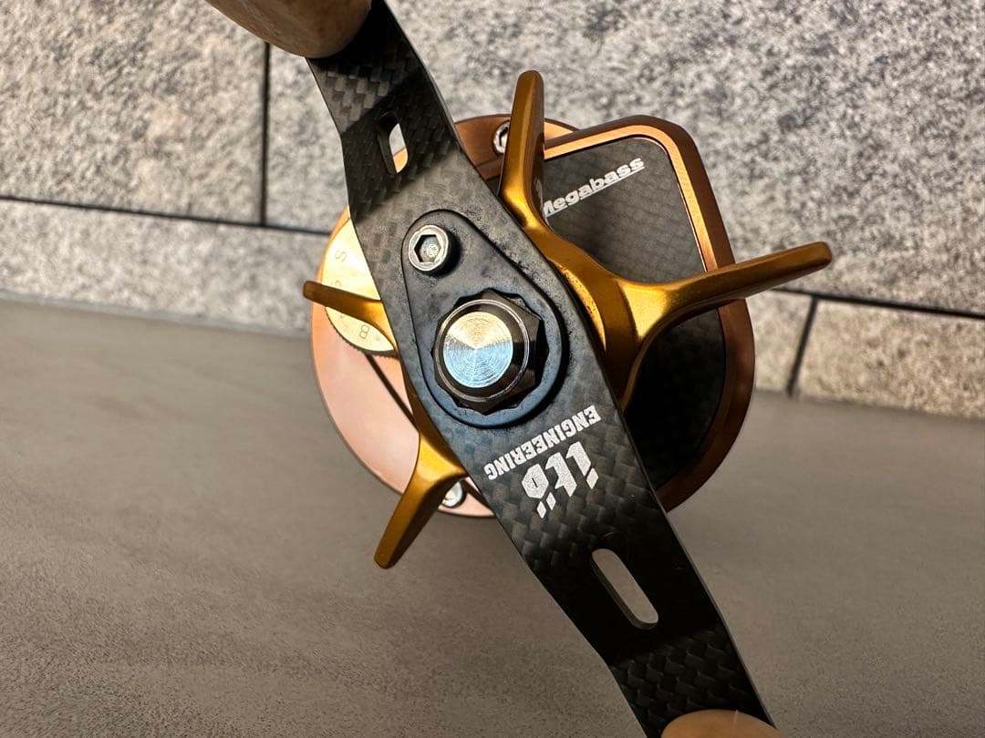 メガバス LIN10C RH Zircona Meteor