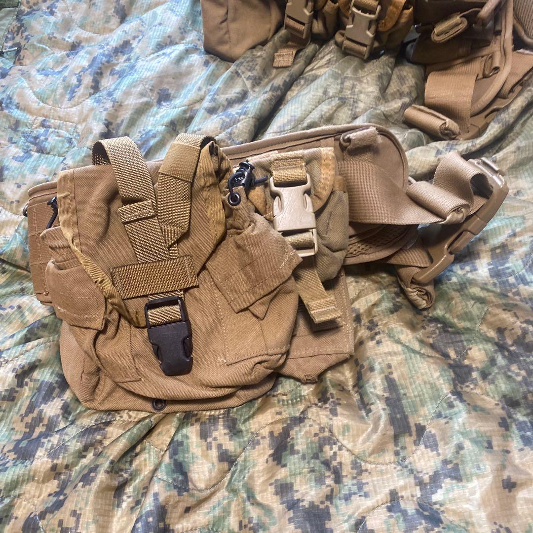 米軍実物　米軍放出品　Sサイズ　海兵隊　USMC コヨーテブラウン　ベルト