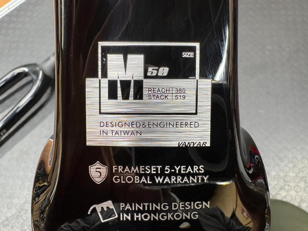 ELVES Vanyar Pro DISK フレームセット及び専用ハンドル付属