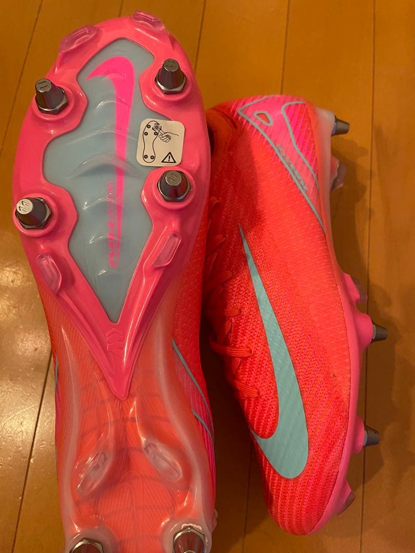 マーキュリアルヴェイパー16 SG-PRO 28cm