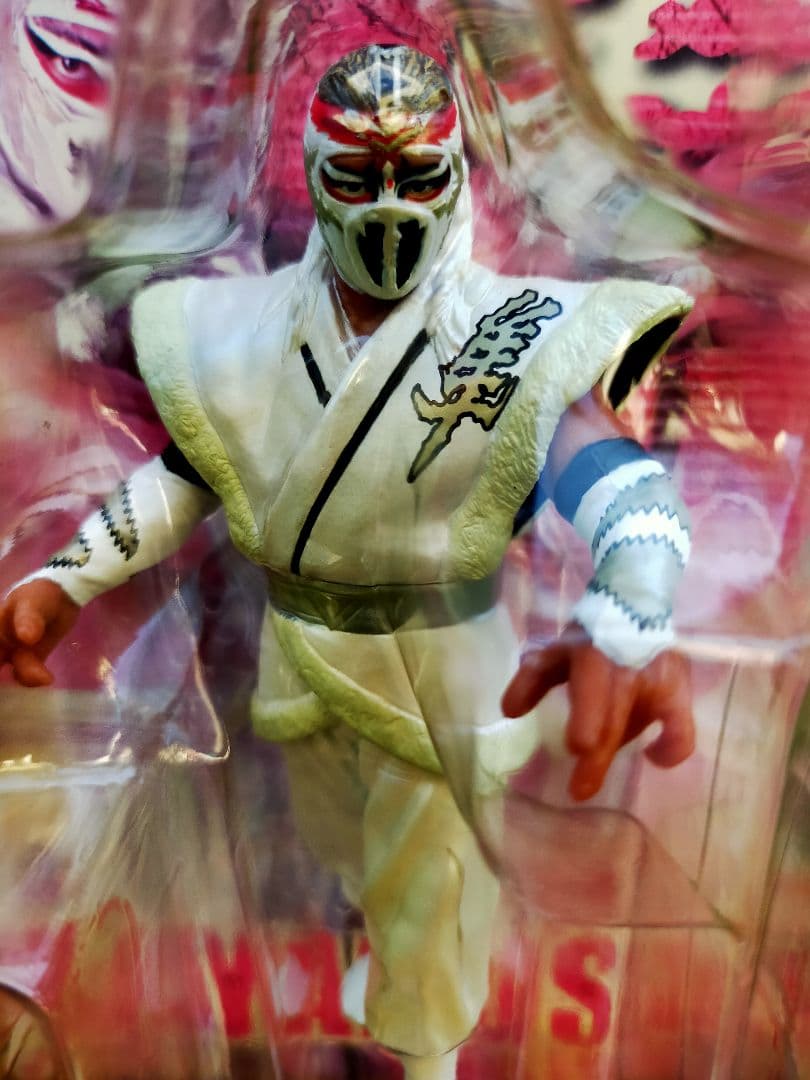 不死鳥ハヤブサ(江崎英治) 白衣装ver. プロレスフィギュア【新品未開封】