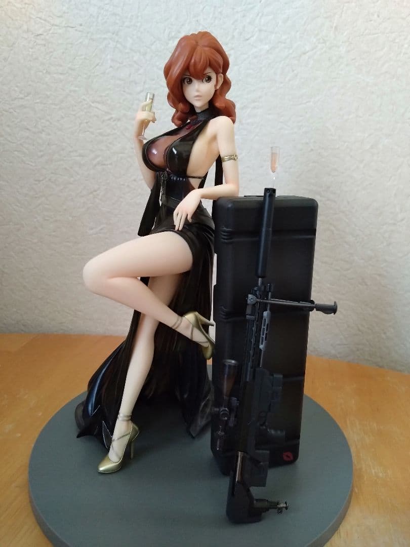 峰不二子フィギュア