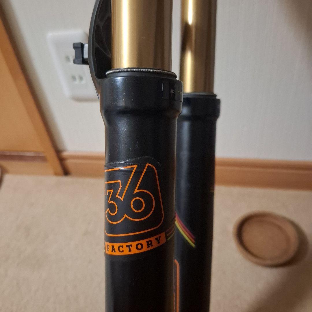 FOXフロントサスペンションフォーク