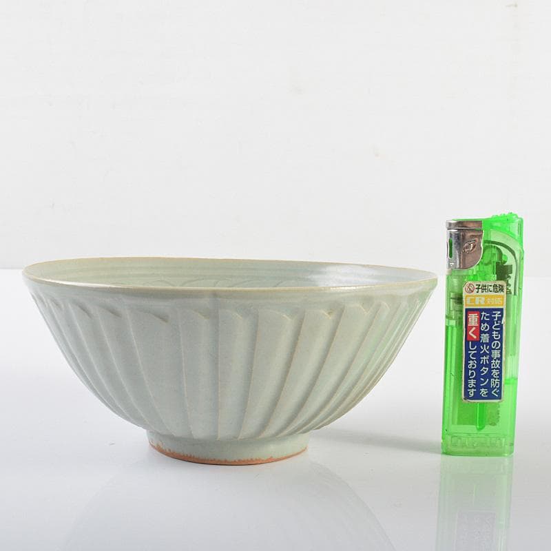 中国　龍泉窯　粉青釉　蓮弁文鉢　茶碗　V　R6280