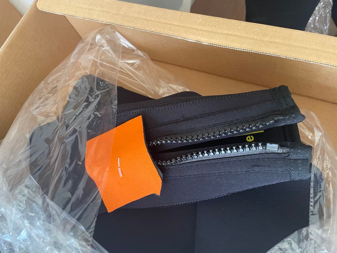 ウェットスーツMサイズ