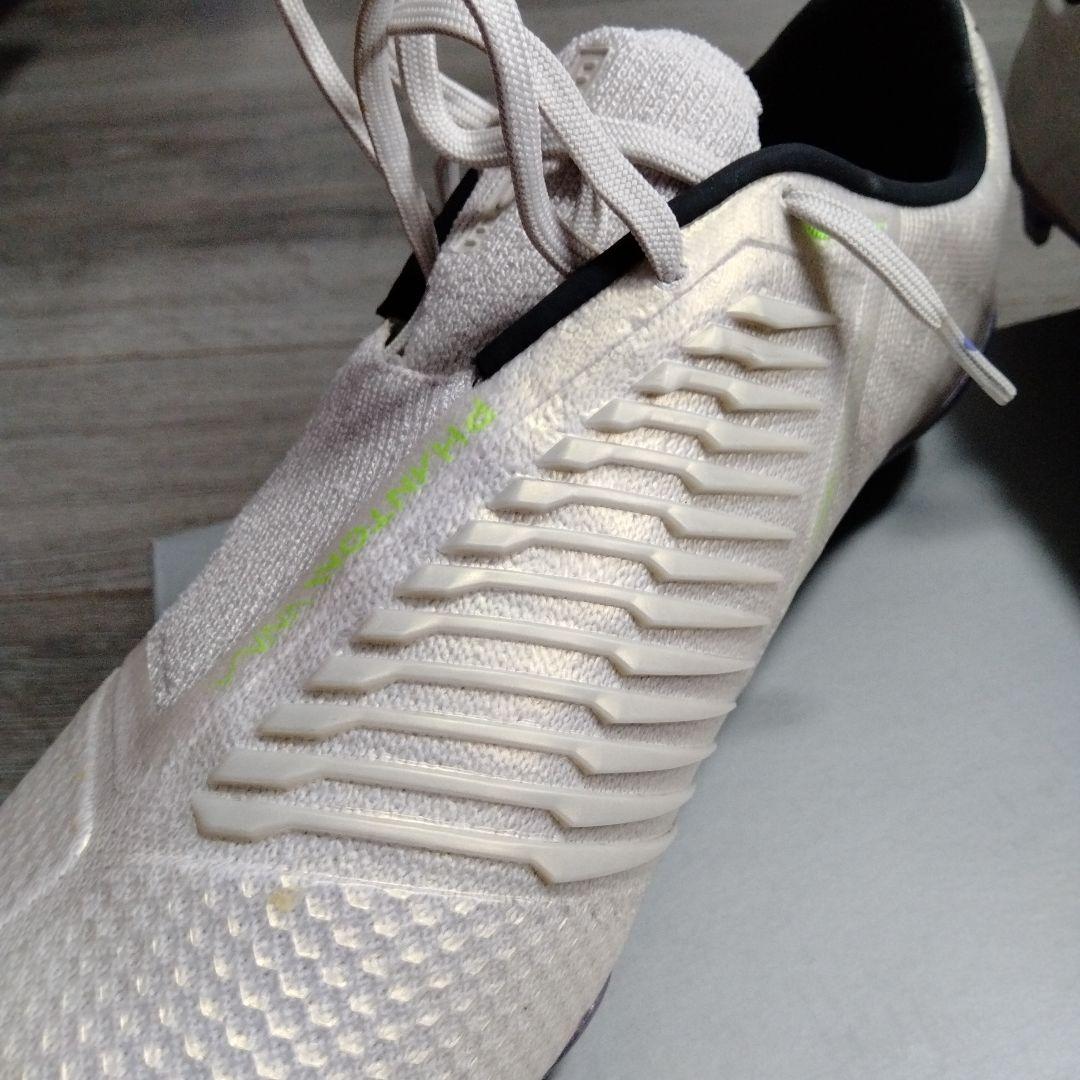 サッカースパイクNIKE ファントムヴェノムElite FG 25.0cm