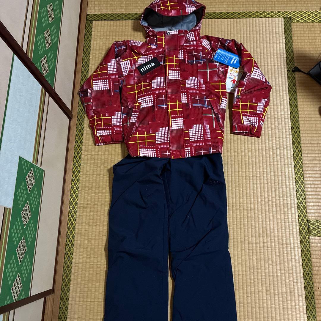 nima スキーウェア 150 新品タグ付き（135〜155センチ調整可）
