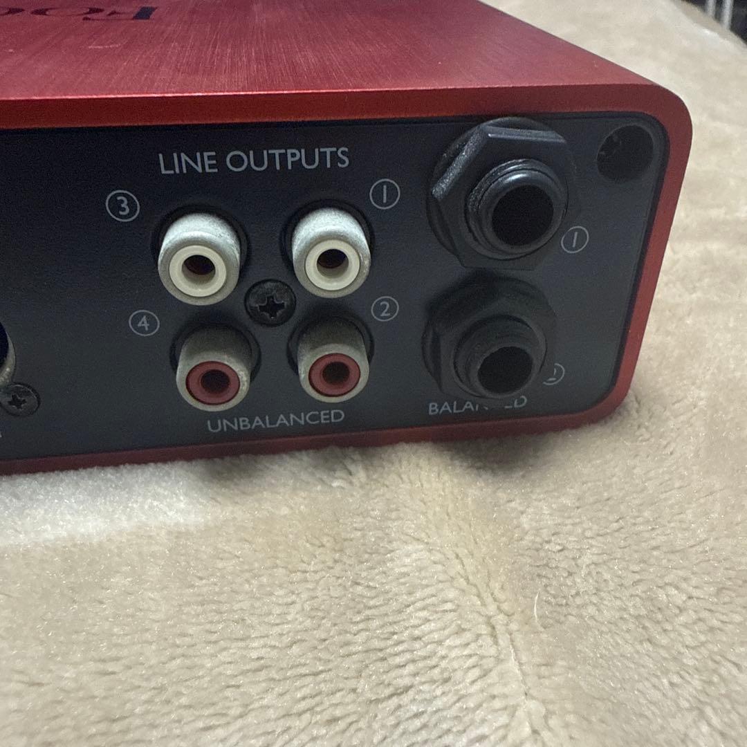 Focusrite Scarlett 2i4 オーディオインターフェイス