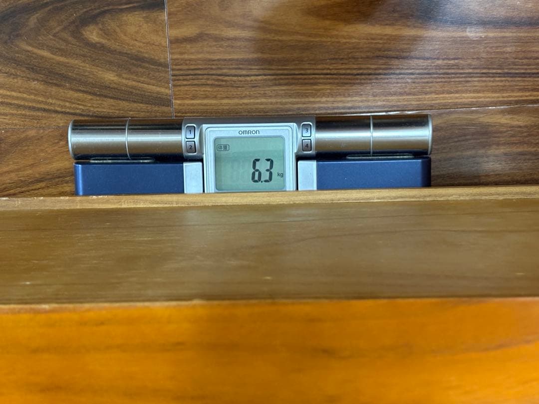 木製 4段袖机 キャスター付き 鍵付きチェスト 幅39cm ラッカー塗装