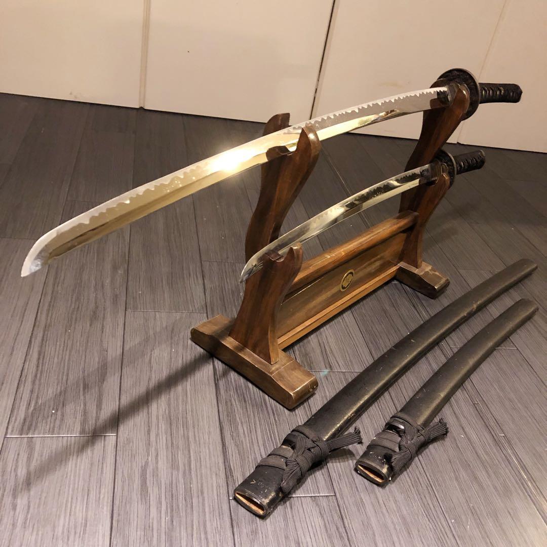 本格模造刀　大小セット　黒拵え　太刀　脇差　大小セット